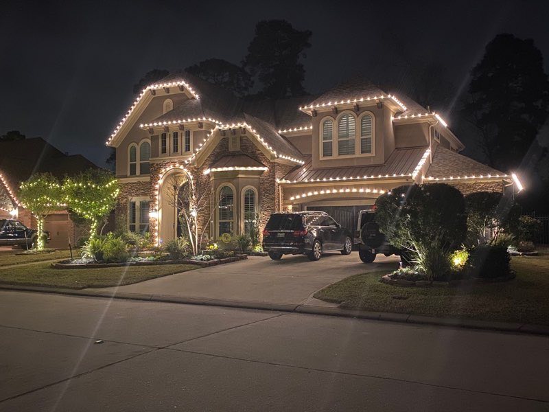 Christmas lights Benbrook