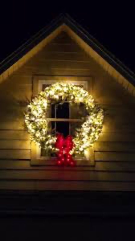 Christmas lights Benbrook
